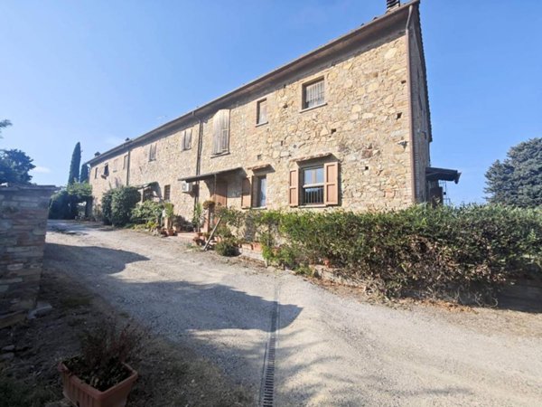 casa indipendente in vendita a Gambassi Terme
