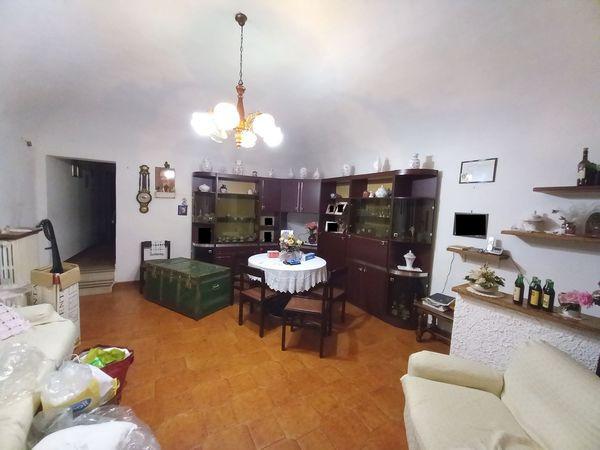 casa indipendente in vendita a Gambassi Terme