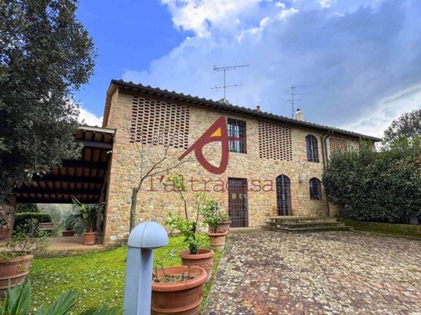 casa indipendente in vendita a Gambassi Terme