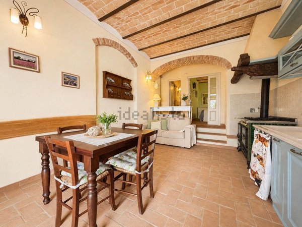 appartamento in vendita a Gambassi Terme in zona Castagno