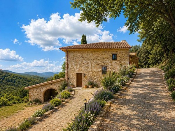 casa indipendente in vendita a Gambassi Terme
