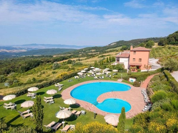 casa indipendente in vendita a Gambassi Terme