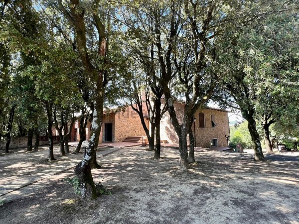 casa indipendente in vendita a Gambassi Terme