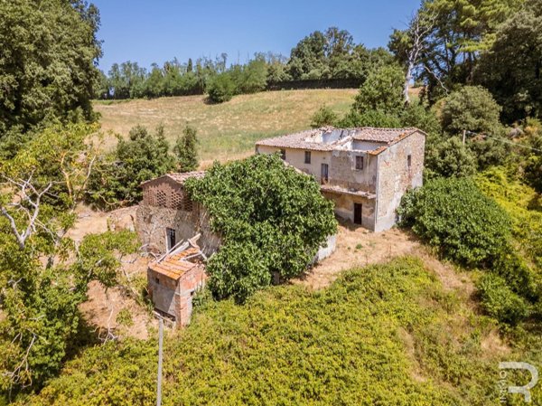 casale in vendita a Gambassi Terme