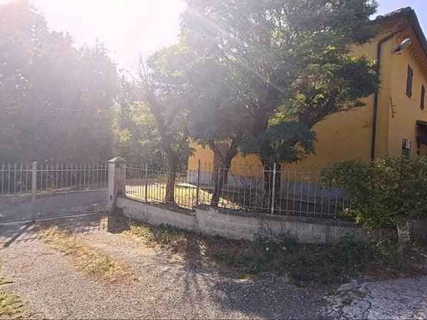 casa indipendente in vendita a Gambassi Terme