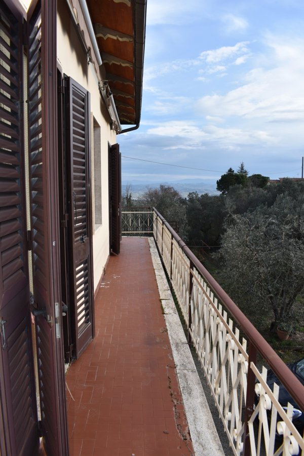 casa indipendente in vendita a Gambassi Terme