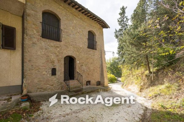 villa in vendita a Gambassi Terme in zona Catignano