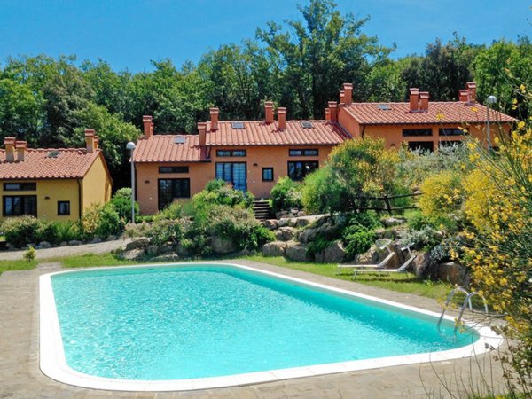 casa indipendente in vendita a Gambassi Terme