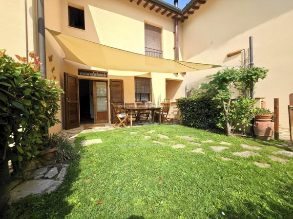appartamento in vendita a Gambassi Terme in zona Castagno
