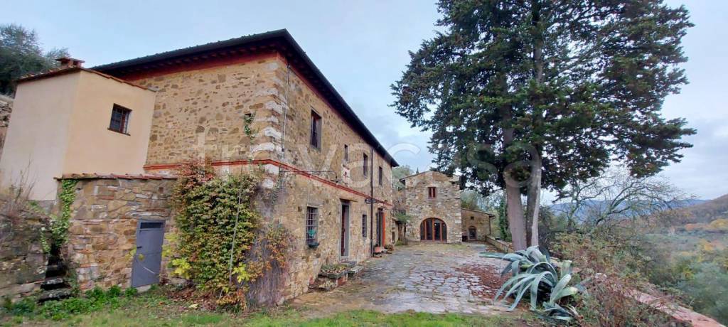 casa indipendente in vendita a Greve in Chianti in zona Montefioralle