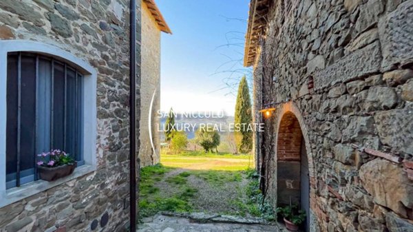 casa indipendente in vendita a Greve in Chianti in zona Lamole