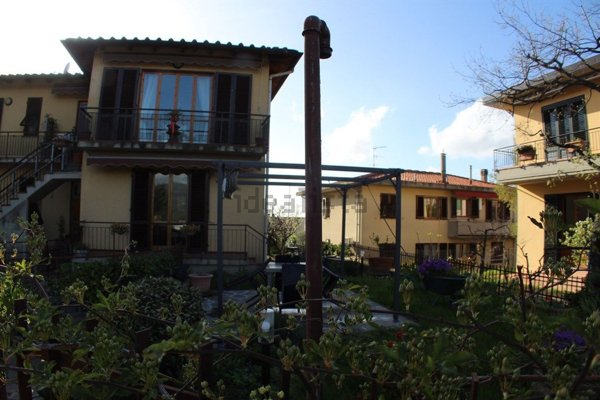 casa indipendente in vendita a Greve in Chianti in zona Strada in Chianti