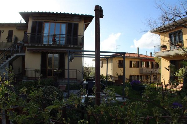 casa indipendente in vendita a Greve in Chianti in zona Strada in Chianti