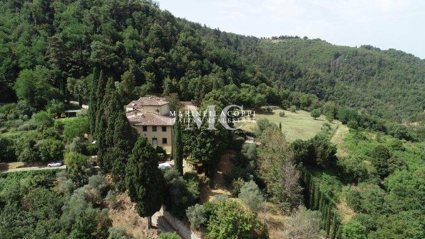 casa indipendente in vendita a Greve in Chianti in zona La Villa