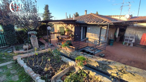casa indipendente in vendita a Greve in Chianti in zona Strada in Chianti