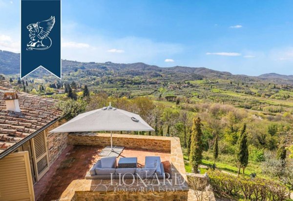 casa indipendente in vendita a Greve in Chianti in zona La Villa