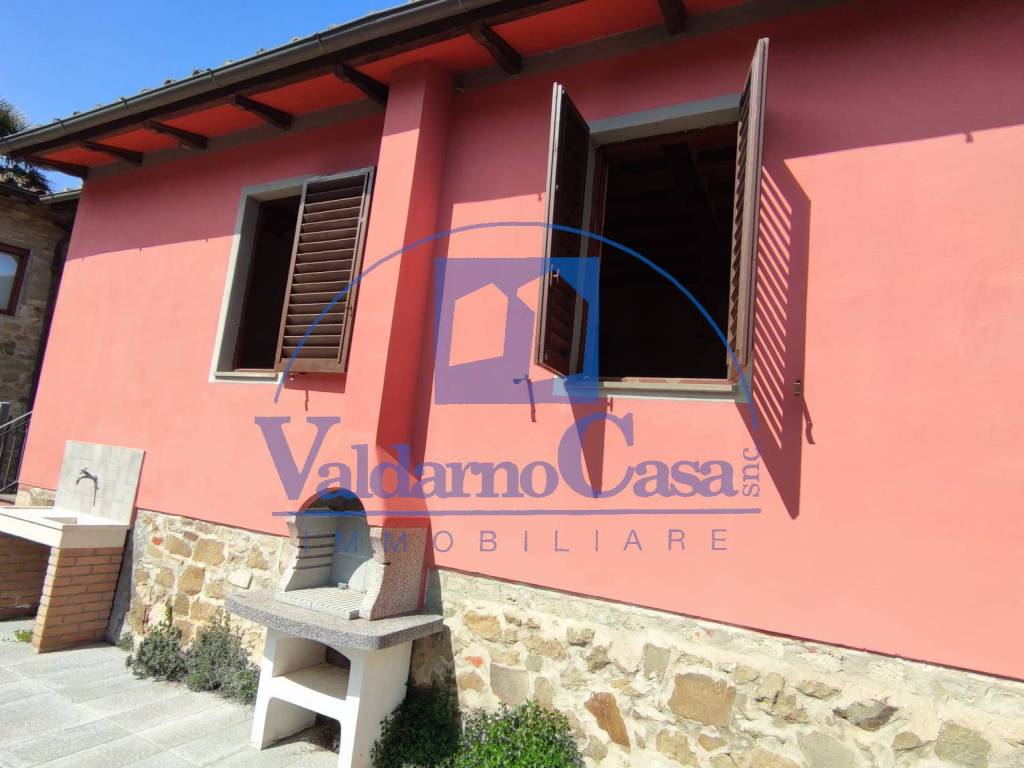 appartamento in vendita a Greve in Chianti in zona Lucolena in Chianti