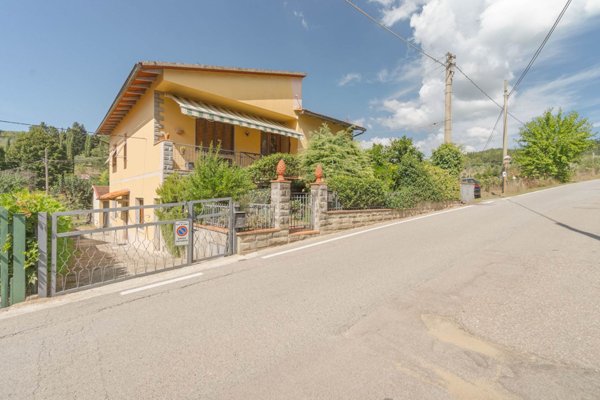 appartamento in vendita a Greve in Chianti in zona San Polo in Chianti