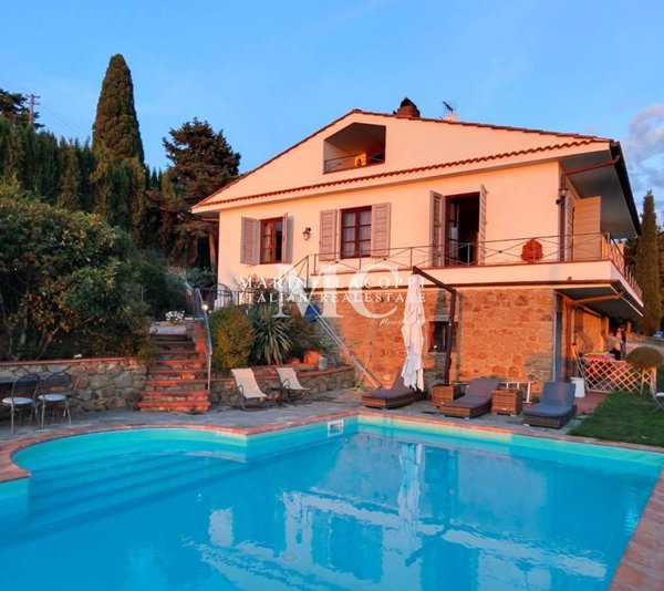 casa indipendente in vendita a Greve in Chianti in zona La Villa