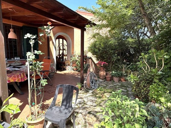 casa indipendente in vendita a Greve in Chianti in zona Chiocchio