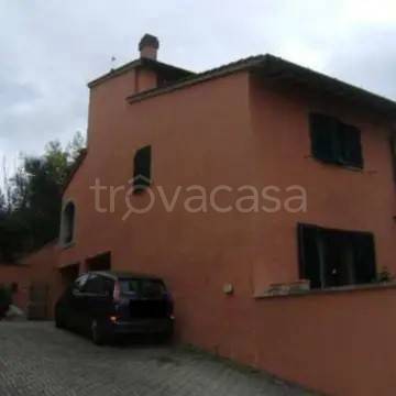 appartamento in vendita a Greve in Chianti in zona Chiocchio