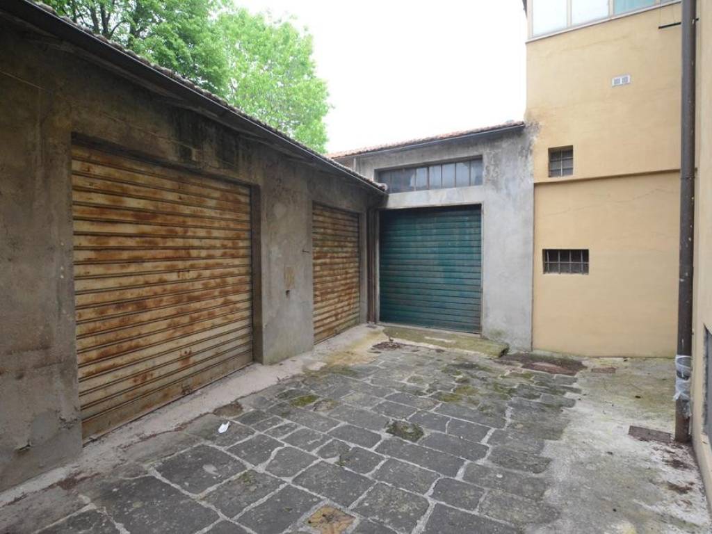 locale di sgombero in vendita a Greve in Chianti