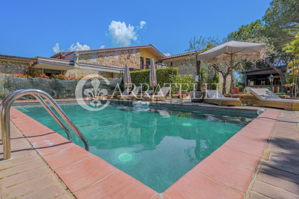 casa indipendente in vendita a Greve in Chianti