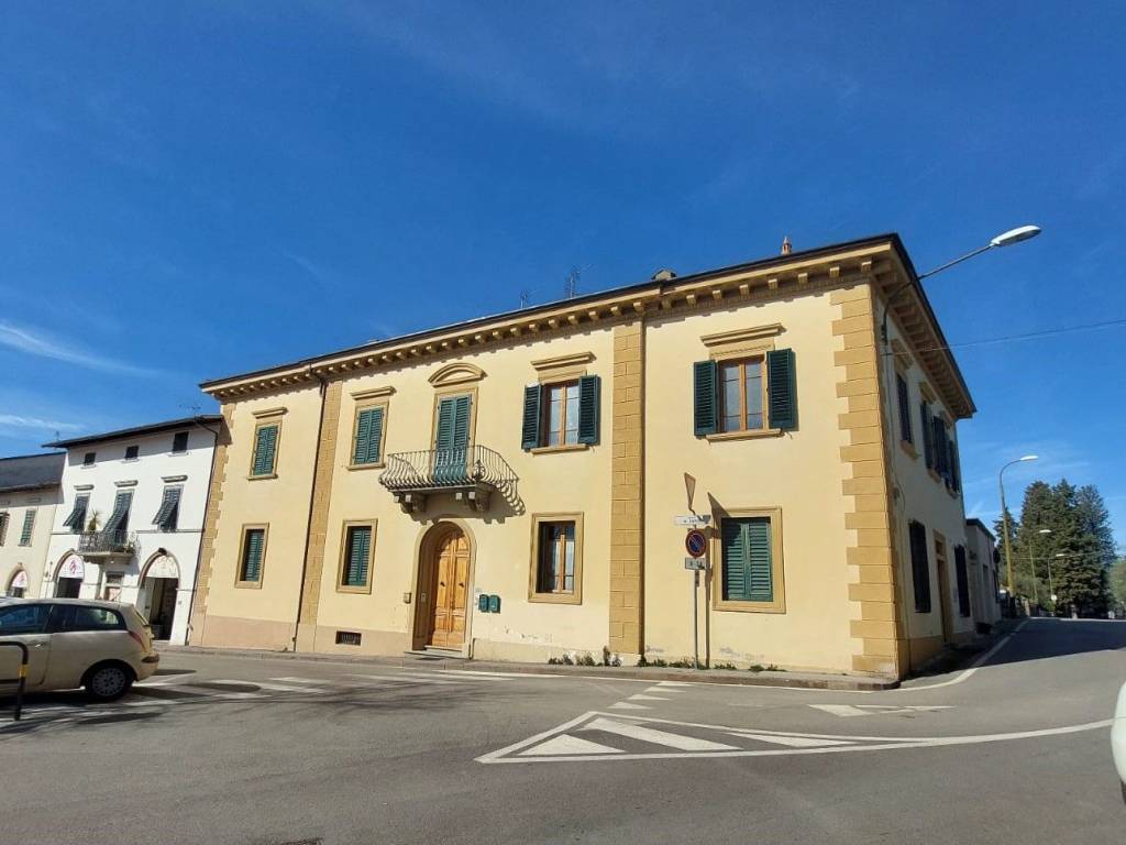 appartamento in vendita a Greve in Chianti in zona Strada in Chianti