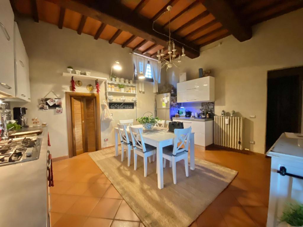 appartamento in vendita a Greve in Chianti in zona Strada in Chianti