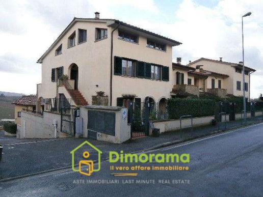 appartamento in vendita a Greve in Chianti in zona Strada in Chianti