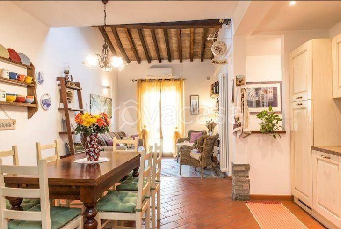 appartamento in vendita a Greve in Chianti