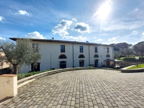 appartamento in vendita a Greve in Chianti in zona Strada in Chianti