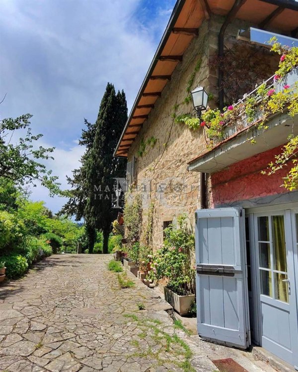 casa indipendente in vendita a Greve in Chianti