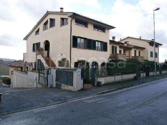 appartamento in vendita a Greve in Chianti in zona Strada in Chianti