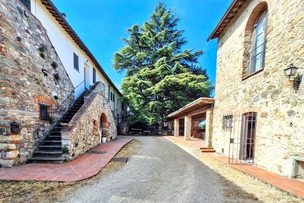 casale in vendita a Greve in Chianti in zona Giobbole