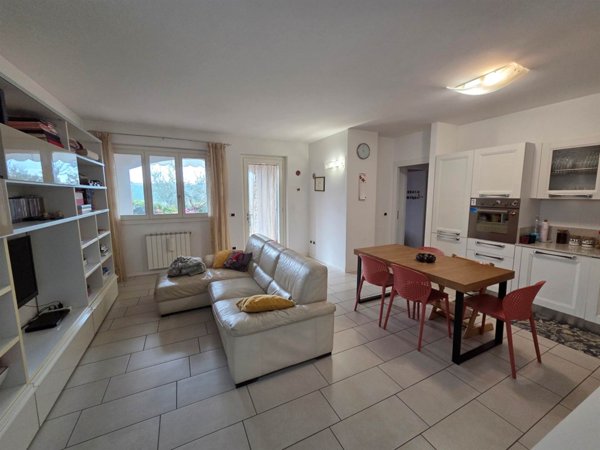 appartamento in vendita a Greve in Chianti in zona Strada in Chianti