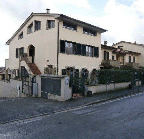 appartamento in vendita a Greve in Chianti in zona Strada in Chianti