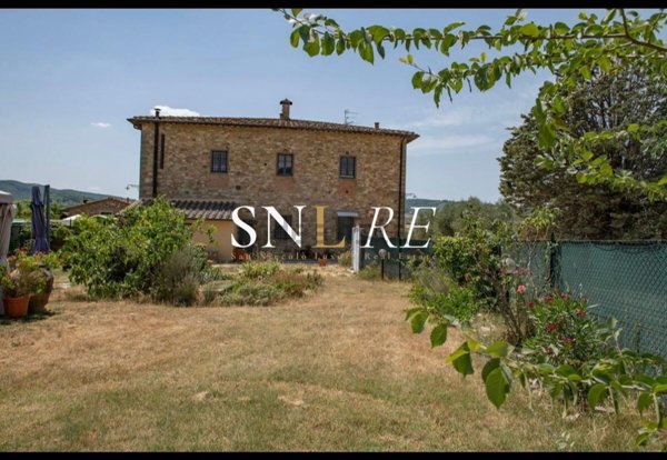 appartamento in vendita a Greve in Chianti in zona Montefioralle