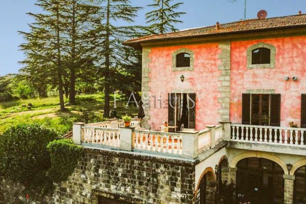 casa indipendente in vendita a Greve in Chianti in zona La Villa
