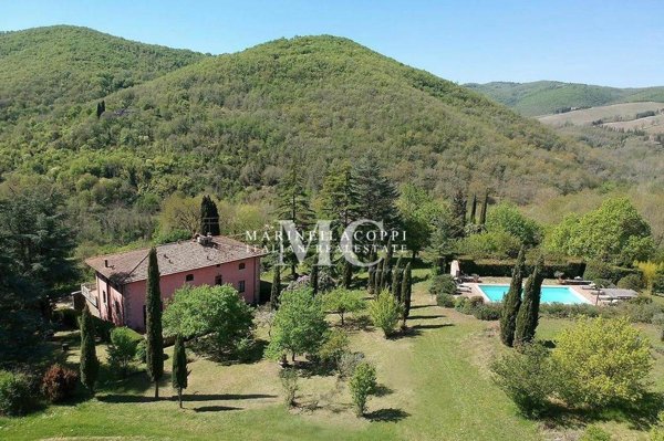 negozio in vendita a Greve in Chianti in zona La Villa