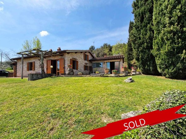 casa indipendente in vendita a Greve in Chianti