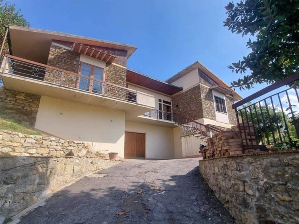 casa indipendente in vendita a Greve in Chianti in zona Panzano in Chianti