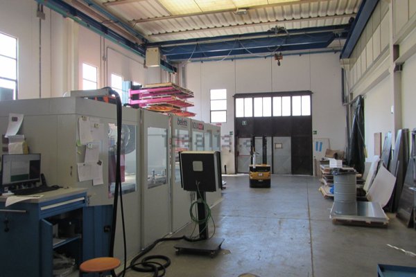 capannone in vendita a Greve in Chianti in zona Strada in Chianti