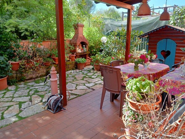 casa indipendente in vendita a Greve in Chianti in zona Chiocchio