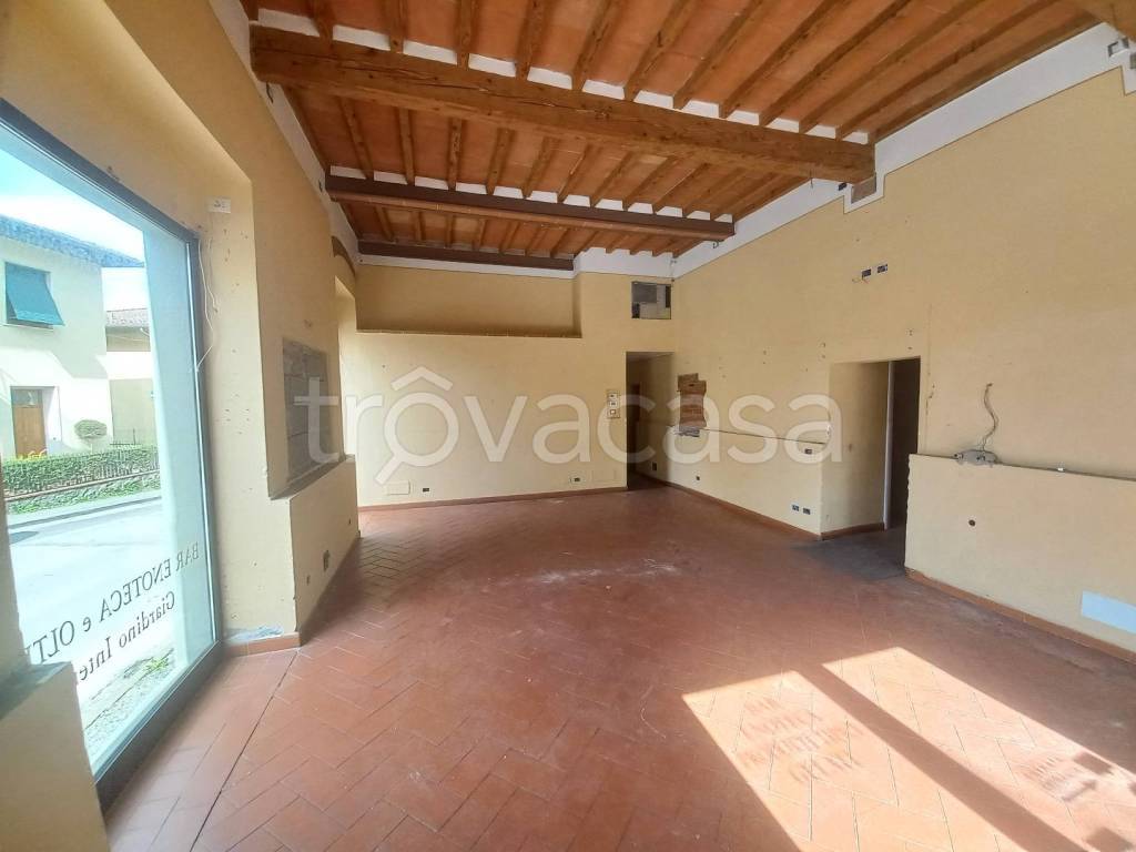 negozio in vendita a Greve in Chianti in zona Strada in Chianti