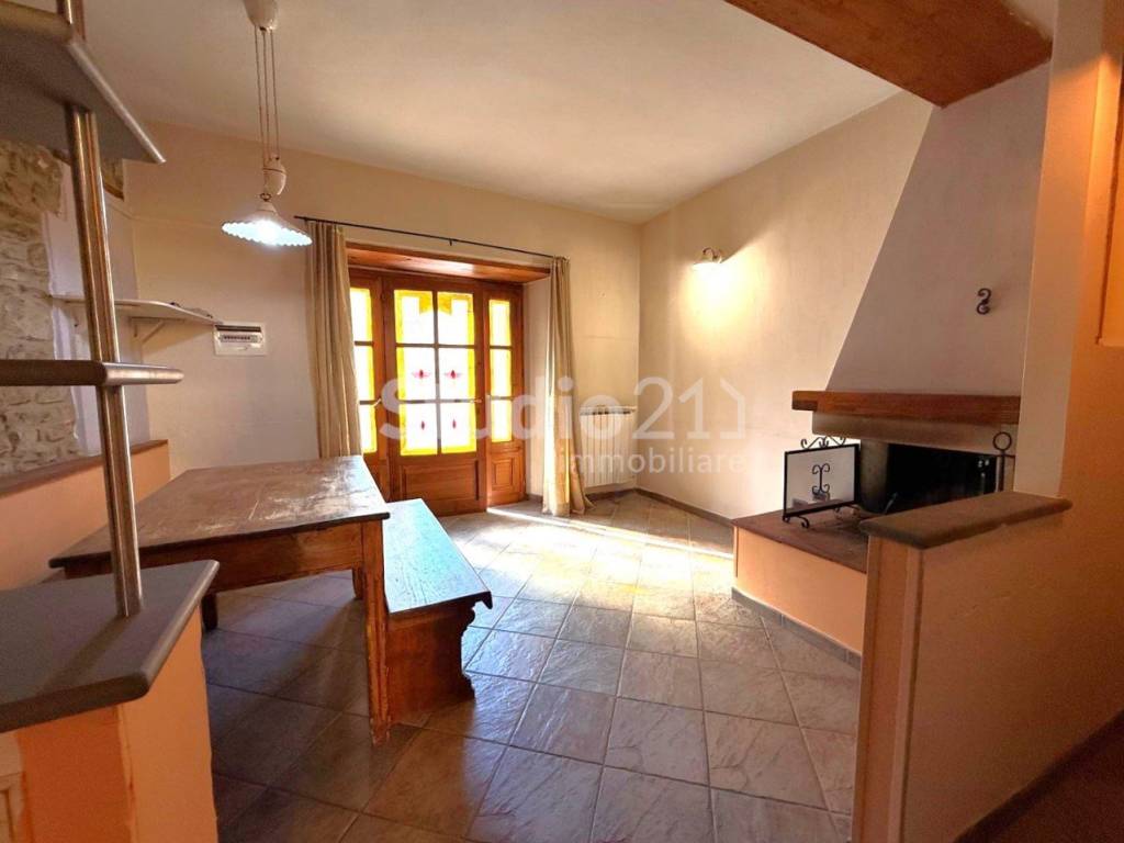 appartamento in vendita a Greve in Chianti in zona Lucolena in Chianti