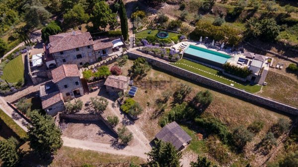 casa indipendente in vendita a Greve in Chianti in zona Montefioralle
