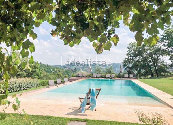 casale in vendita a Greve in Chianti