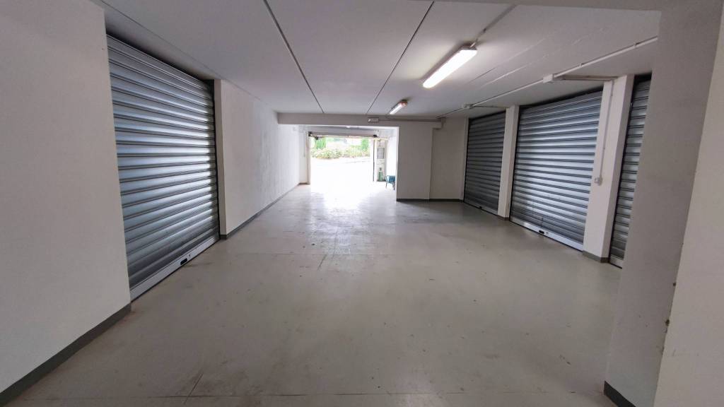 locale di sgombero in vendita a Greve in Chianti in zona Strada in Chianti