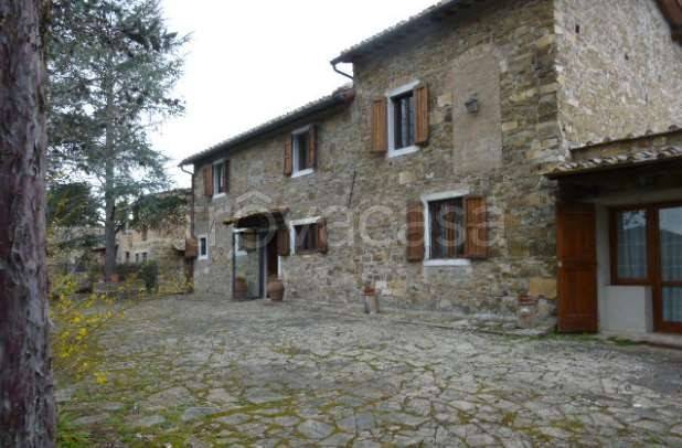 casa indipendente in vendita a Greve in Chianti in zona Montefioralle